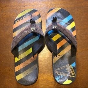 Multicolored Reef Flip-flops